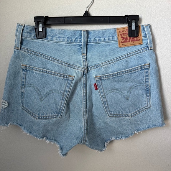 Levi’s 501 Light Blue Denim Shorts with Floral Embroidery - Picture 3 of 7
